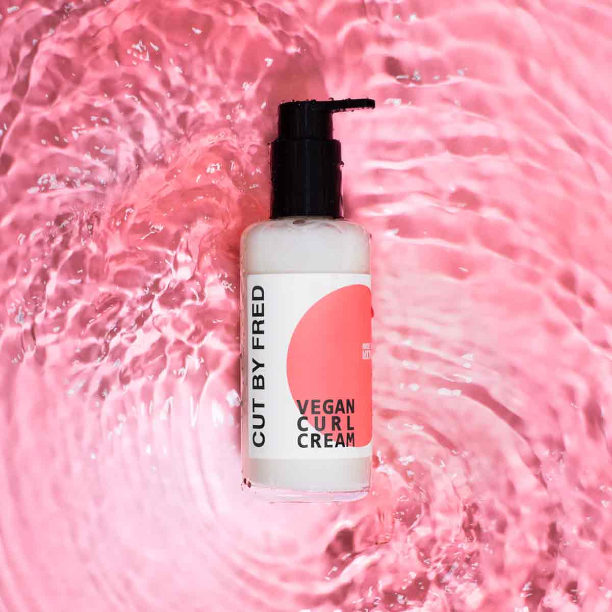 Cut by Fred | Premium Routine für hydrierte Locken und Wellen